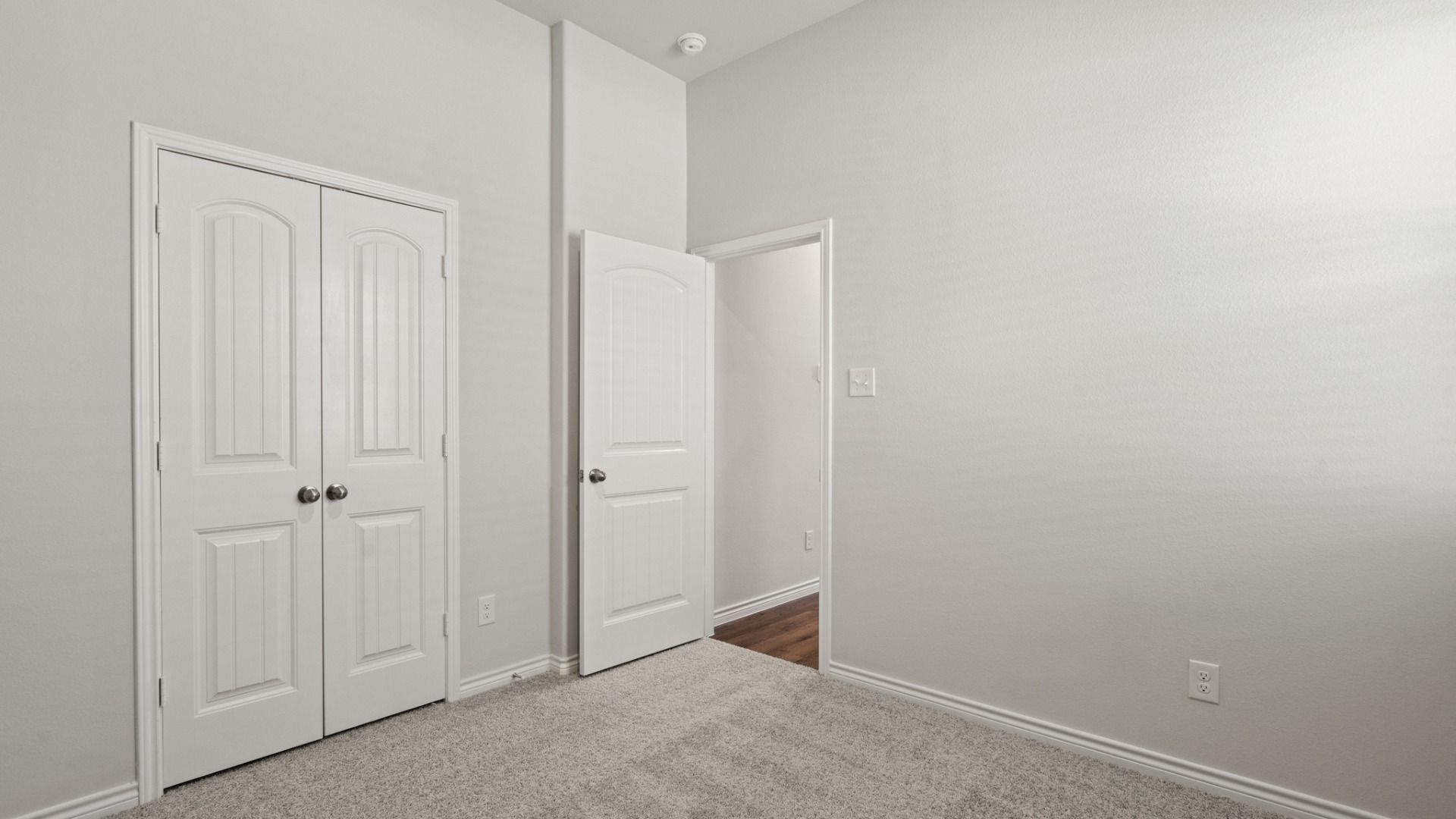 Images are a model representation and may depict options and upgrades not featured on the home available for purchase.
