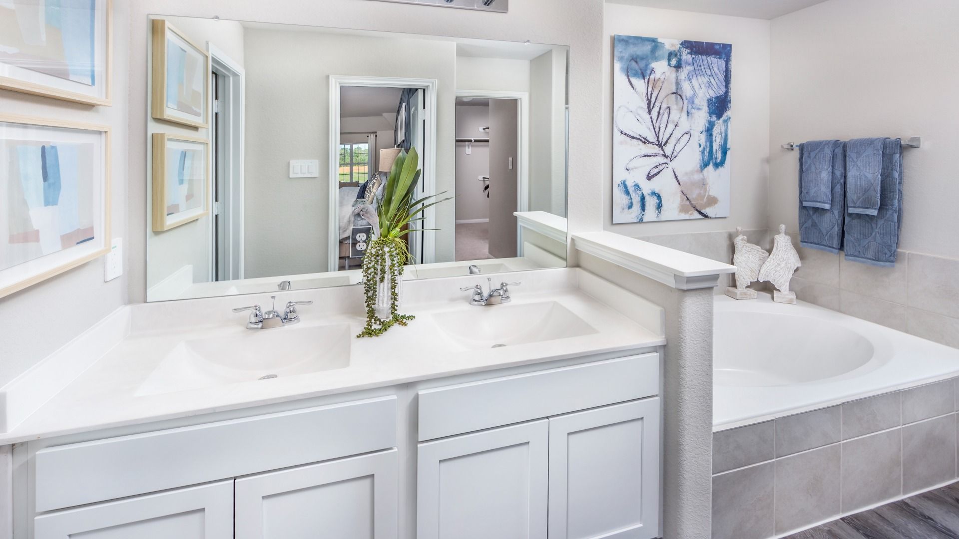 Cliffstone Hills Model Home Primary Bathroom