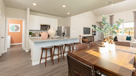 Ridgeland Hills Wisteria Dining and Kitchen