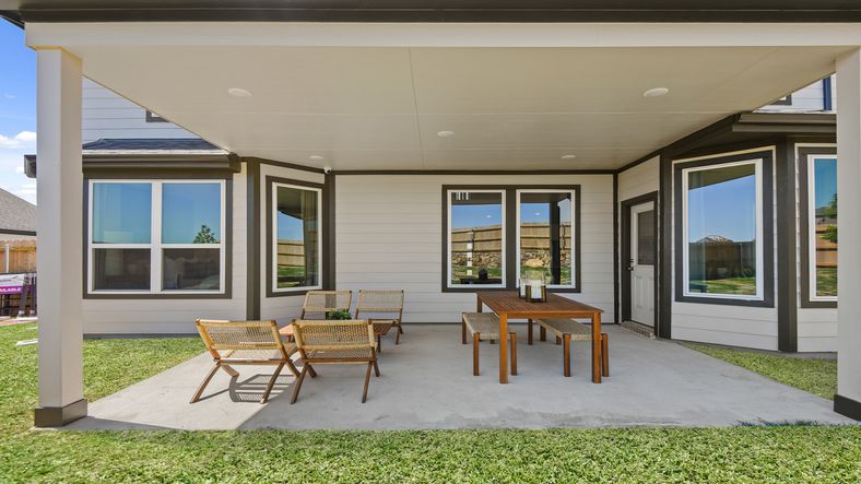 Rocky Creek Model Home Patio