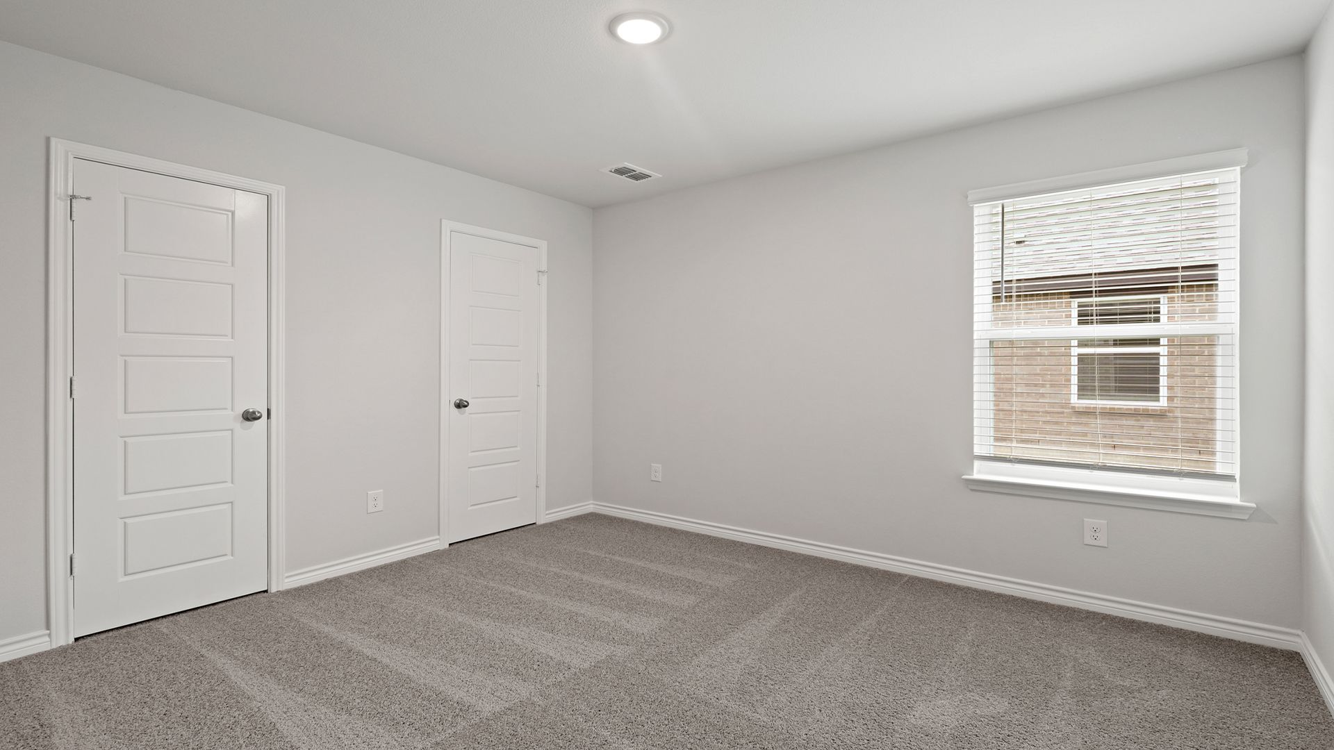 Secondary bedroom