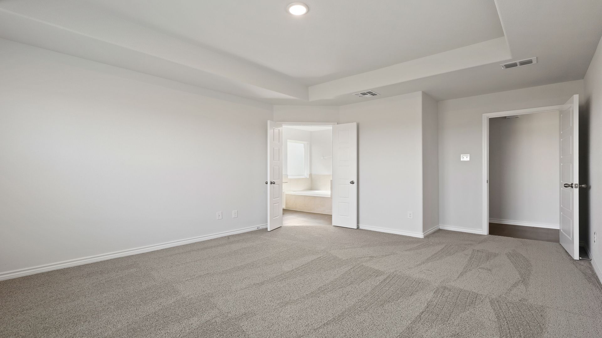 Primary suite