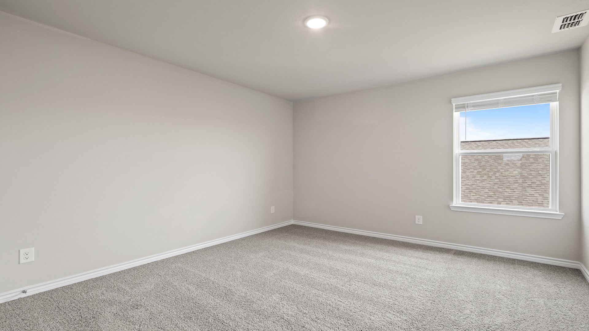 Secondary bedroom