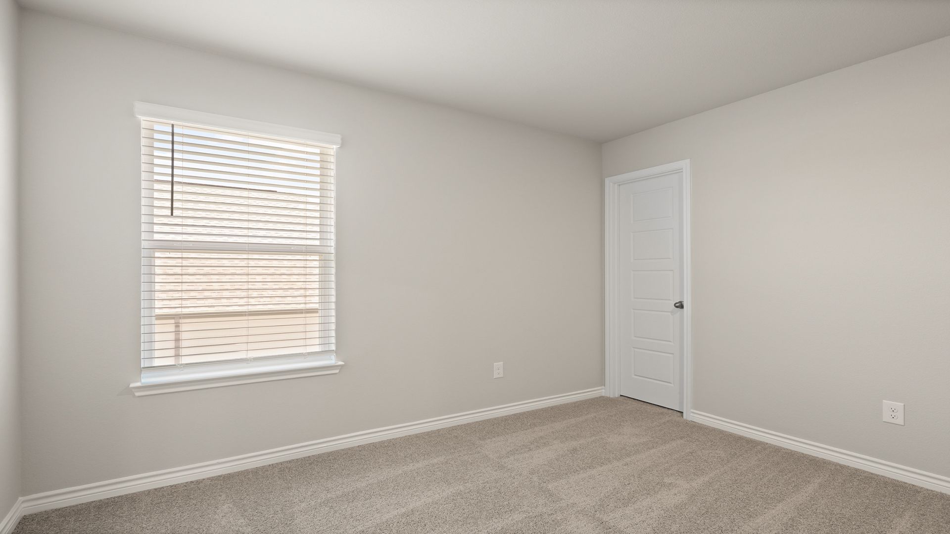 Secondary bedroom