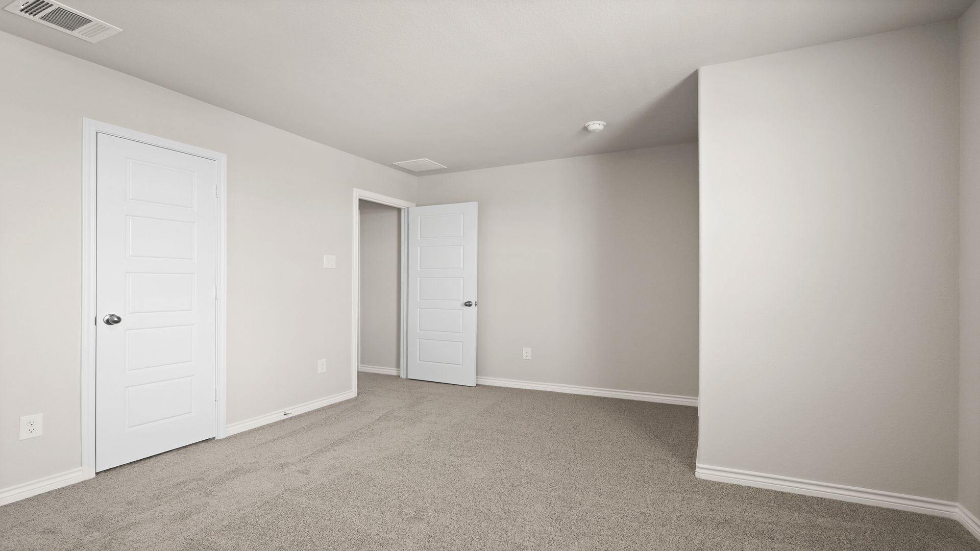 Secondary bedroom