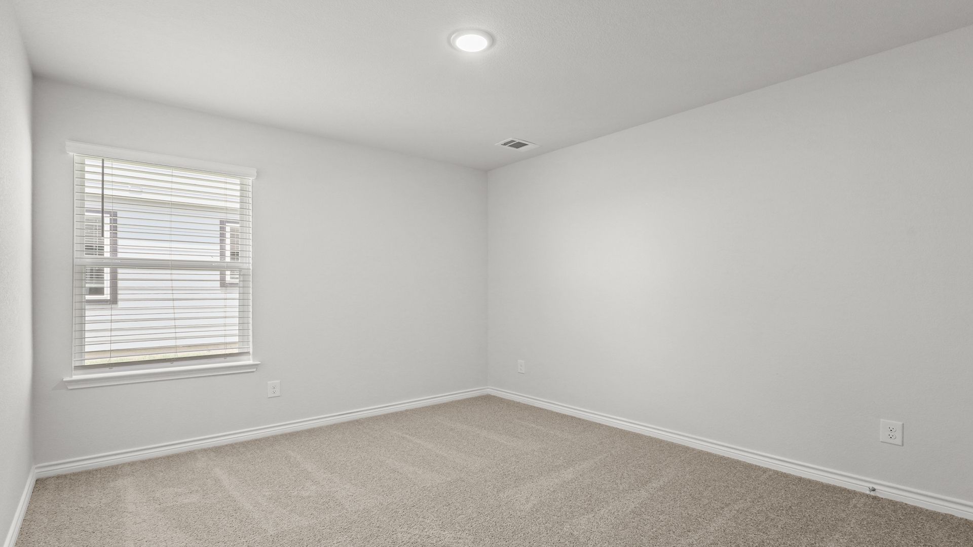 Secondary bedroom