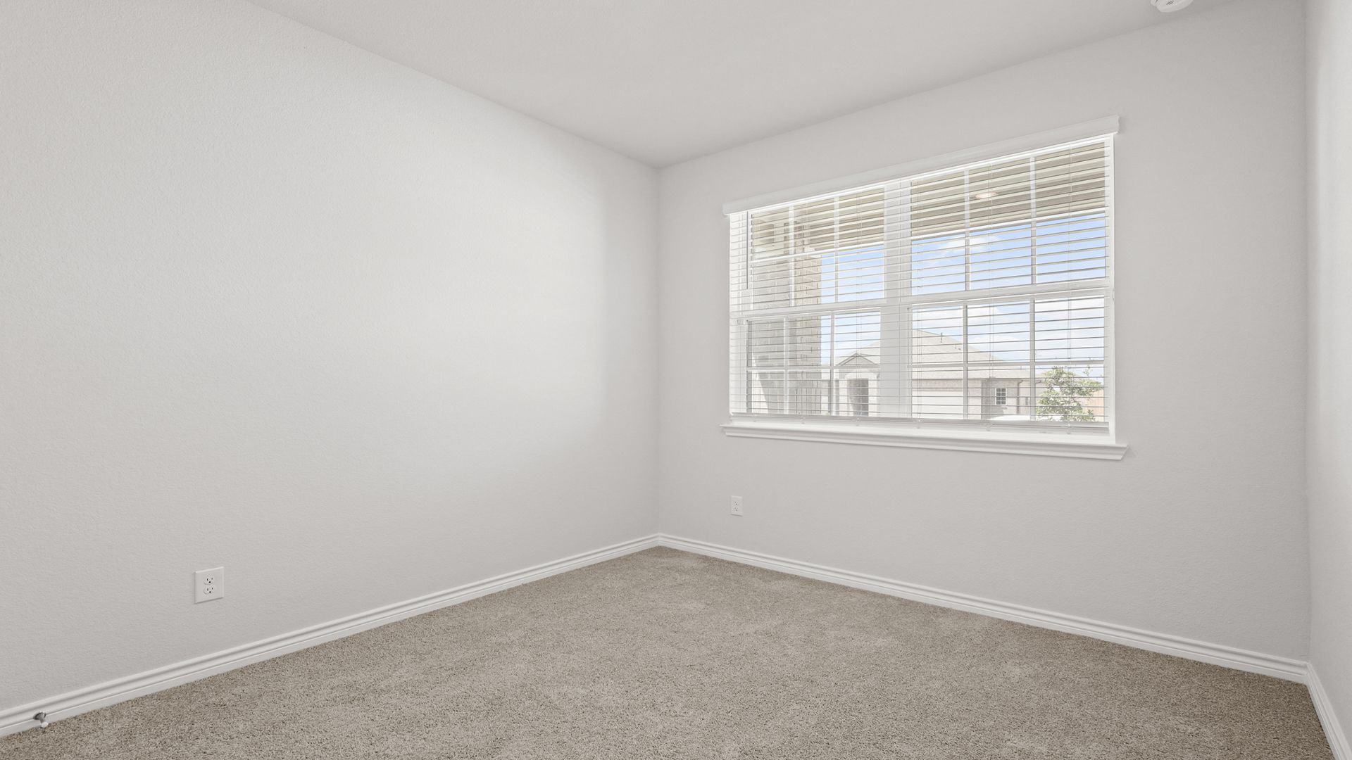 Secondary bedroom