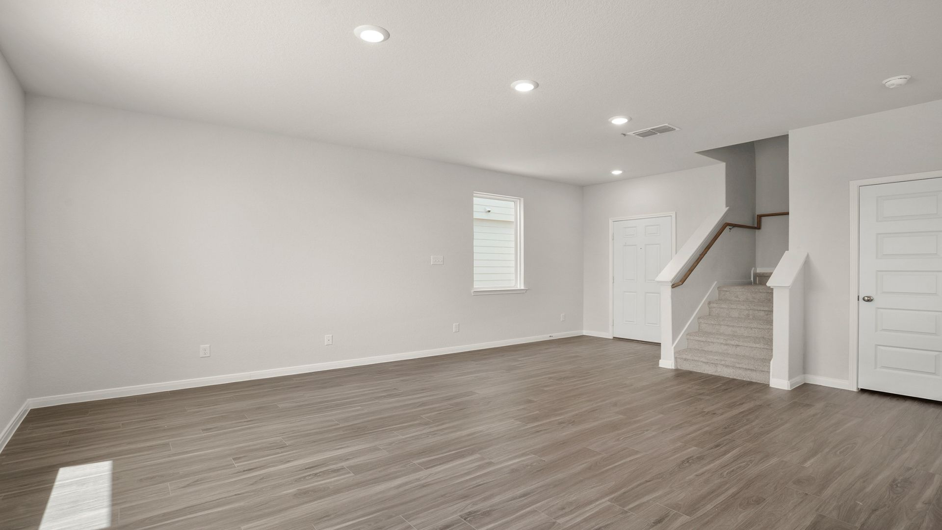 Entry to Family Room