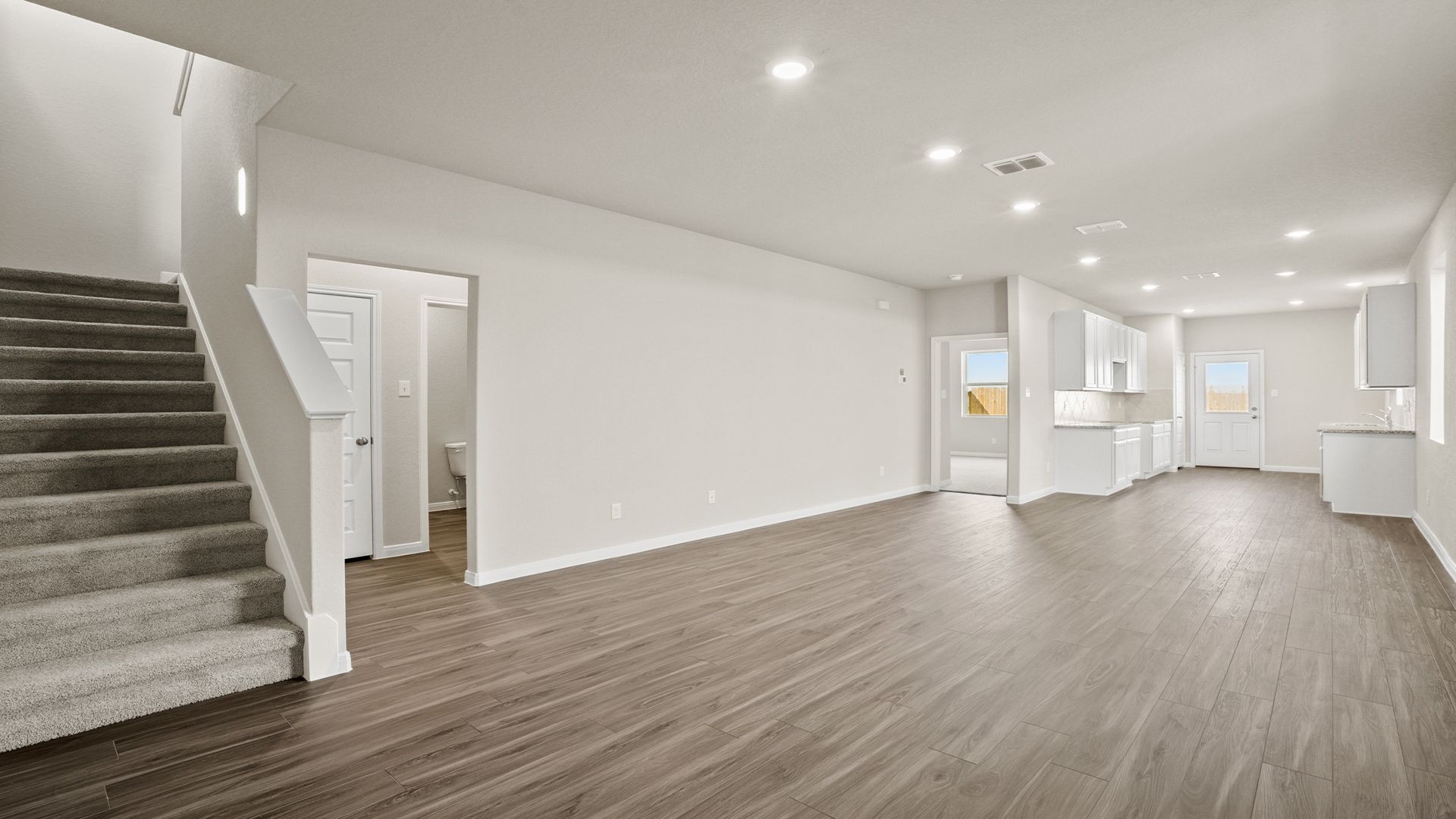 Family Room to Dining