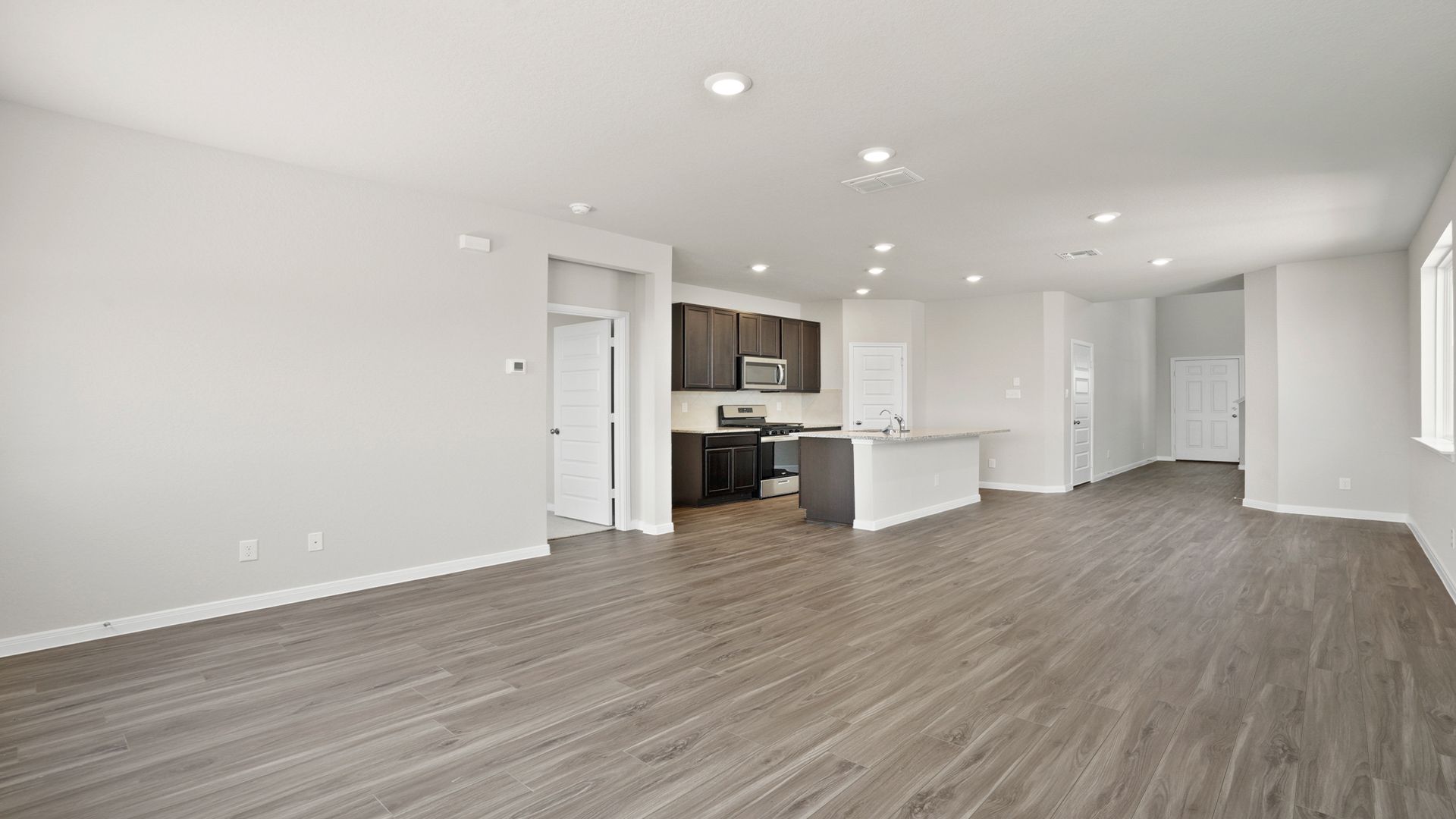 Family Room to Dining
