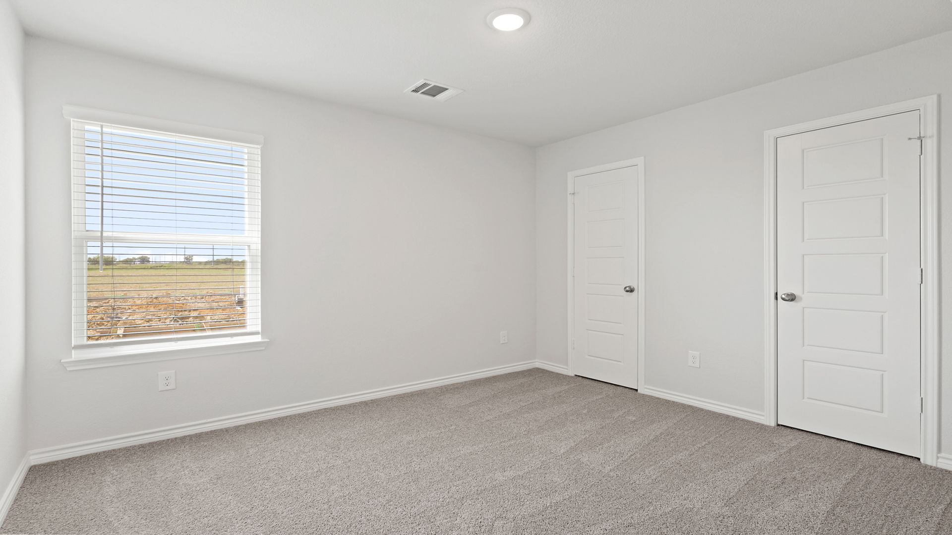 Secondary bedroom