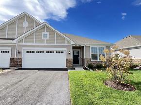 Regency Square - Duplex - Huntley, IL