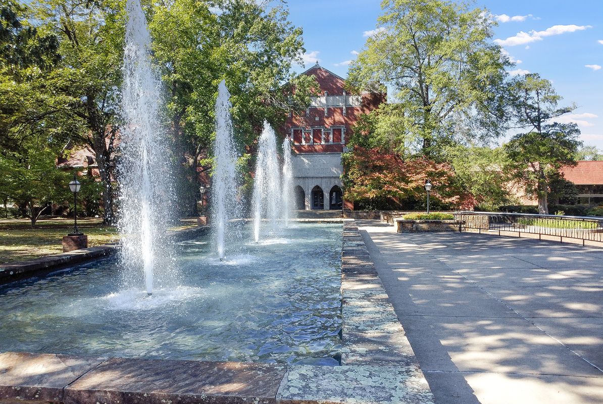 Conway Hendrix College 2of6