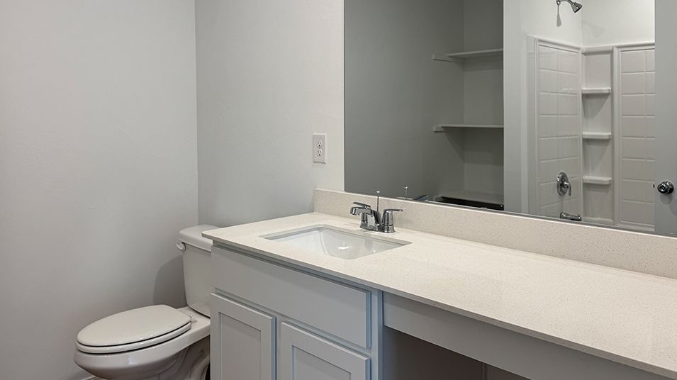 5 Chandler Meadows Chandler 2013 Chandler Meadows Foster II 0805 ownerbath1
