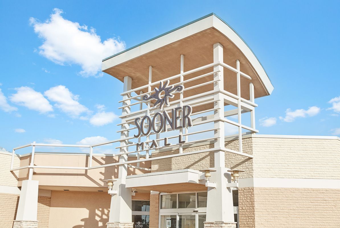Norman Local Area Sooner Mall Photoshoot
