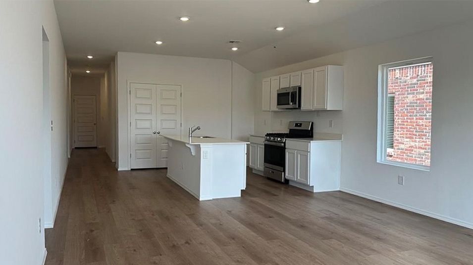 Homestead at Spring Creek   920160 Green St   Dining