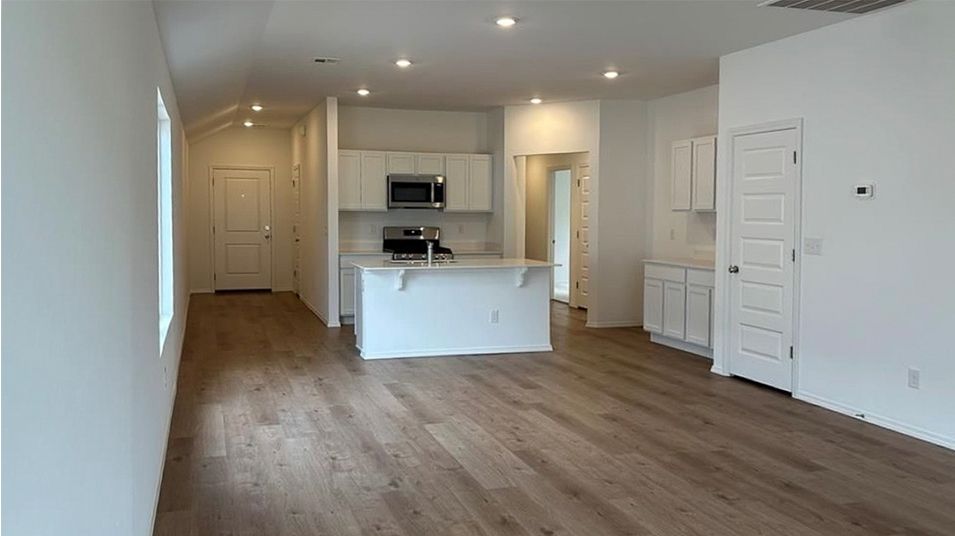 Homestead at Spring Creek   920161 Wallace Ave   Living