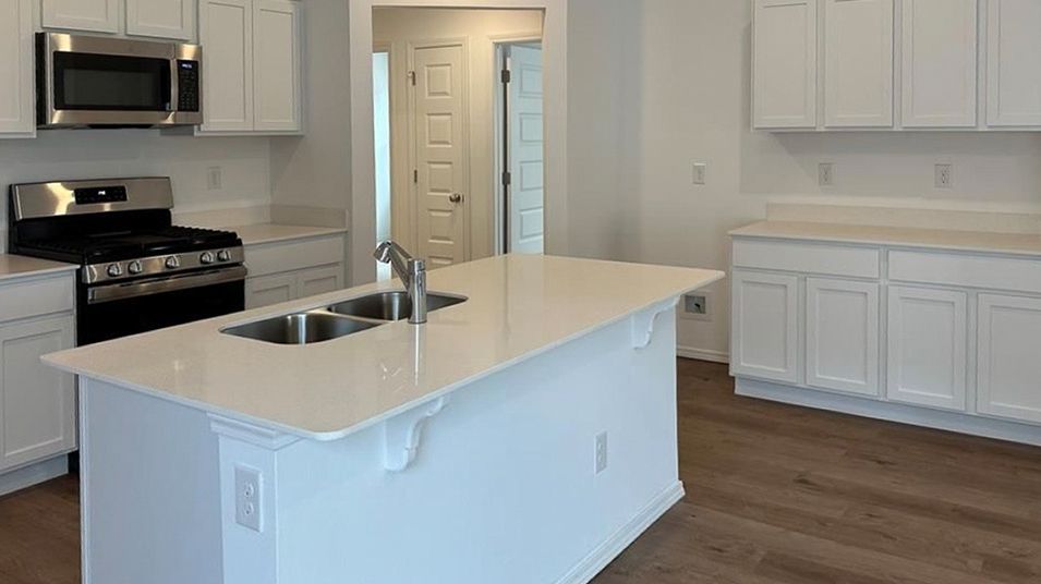 Homestead at Spring Creek   920161 Wallace Ave   Kitchen