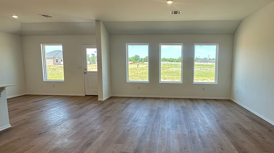 Prairie Ranch 43154 Prairie Ranch Rd Living Room