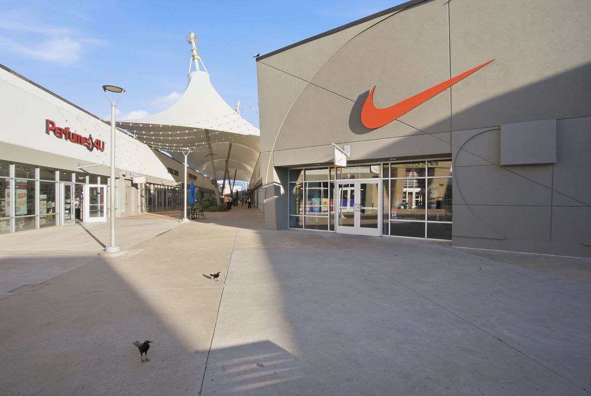 Oklahoma City OKC Outlets 4of6