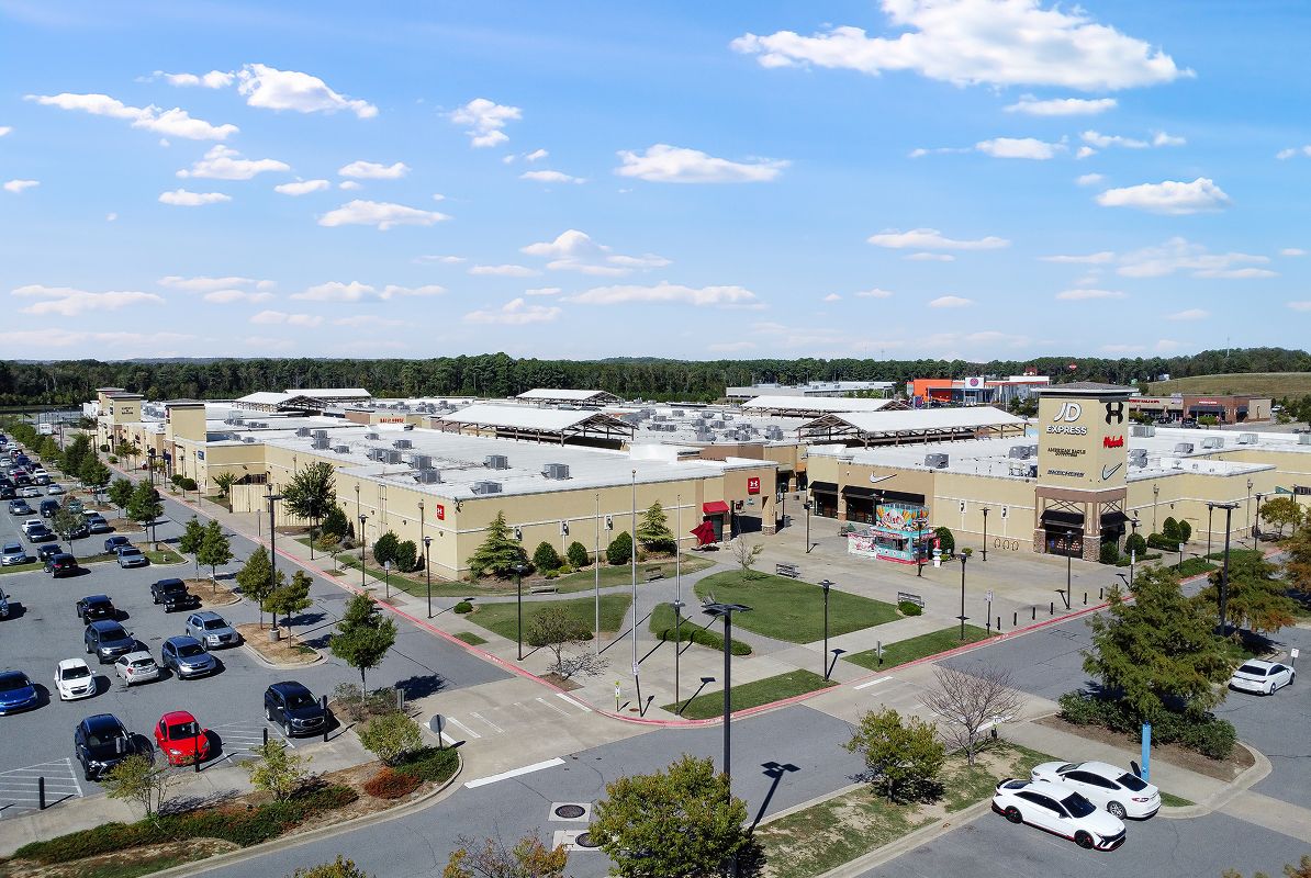 Benton Outlets Of Little Rock 5of8