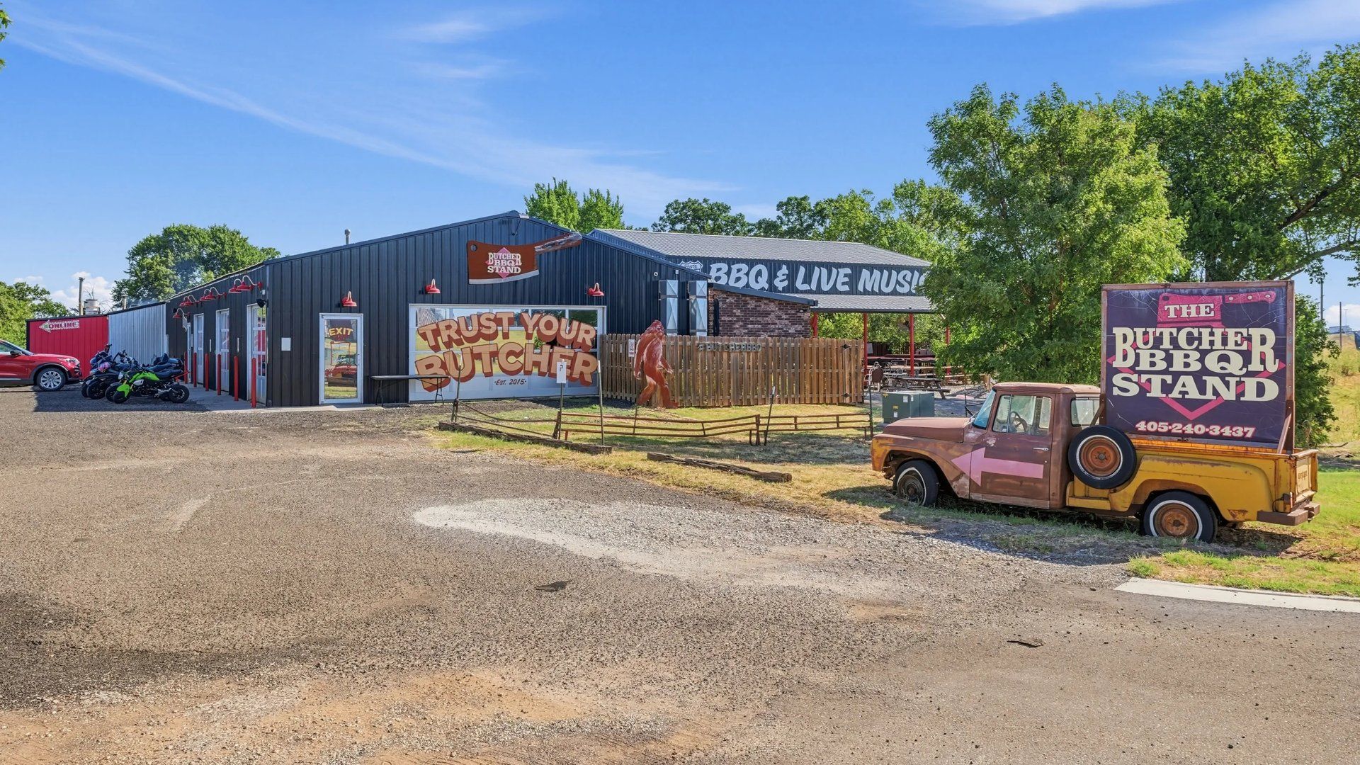 Butcher BBQ Stand exterior