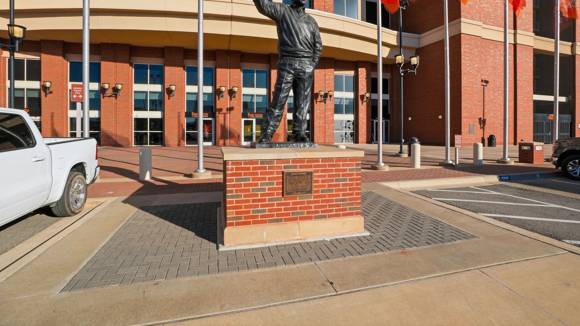 Boone Pickens statue outside of Boone Pickens Stadium