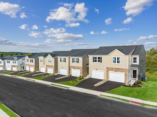 Brynley - The Carriages at Brookside Court: Coopersburg, Pennsylvania - Lennar