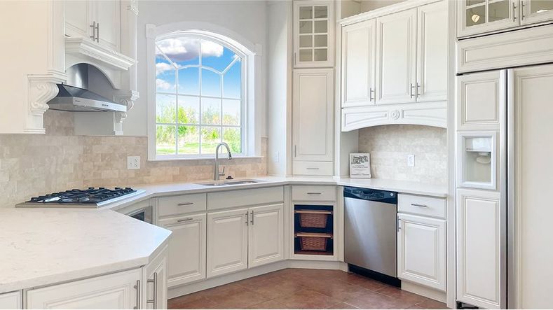 Riverbend Clubhouse Kitchen