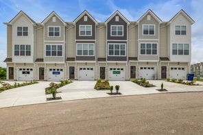 1004 Taylor Circle (Belle)
