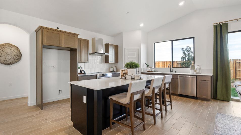 Bodega - Marcona Preserve - Solana Series: Shafter, California - Lennar