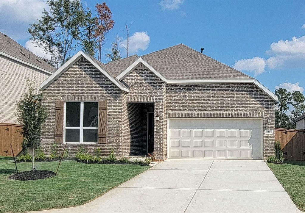 Hillwood - The Highlands - Richmond Collections: Porter, Texas - Lennar