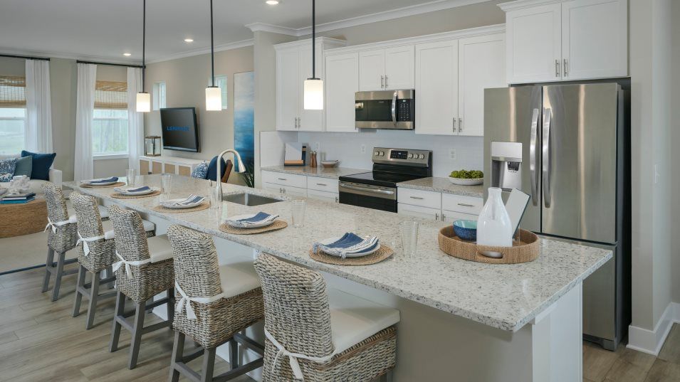 1735 Water Crossing Road (Easton Front Load Garage)