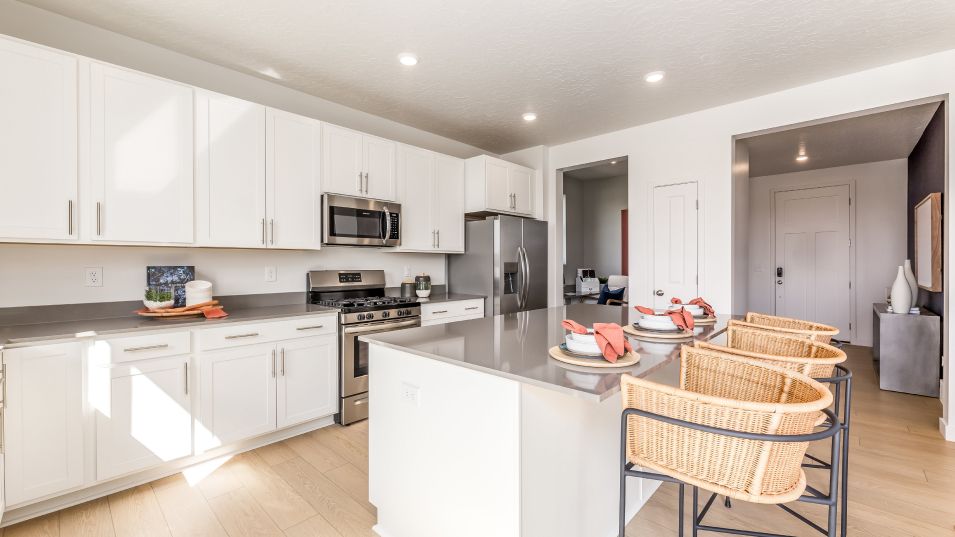 1787 W Golden Magic Lane (Pinnacle)