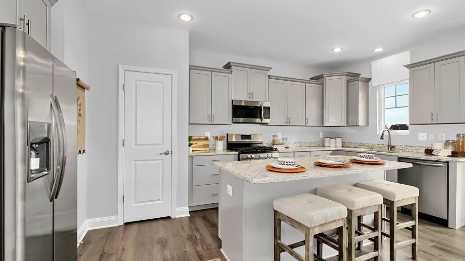 29872 BANKERT DR (Baylor Front Load Garage)