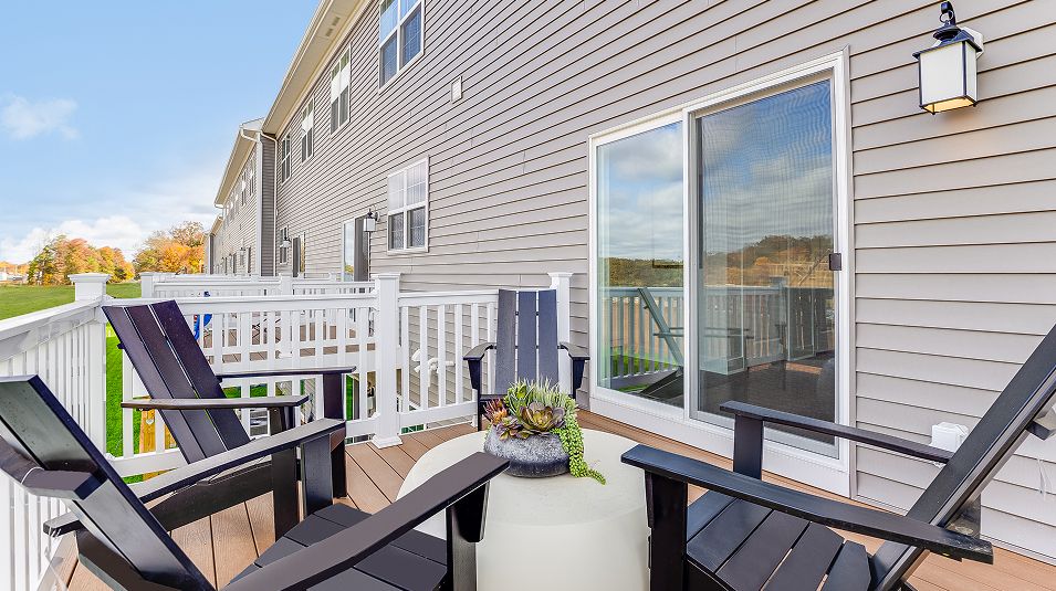 Townes Collection Hopewell EI Deck F2 5 5 25