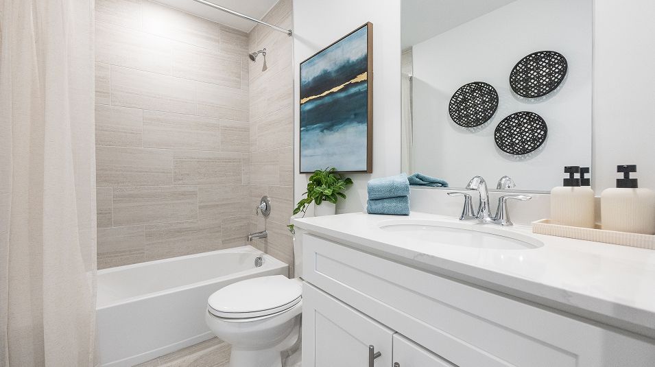 Singles Venue Monroe EI Shower Tile F2 4 30 25