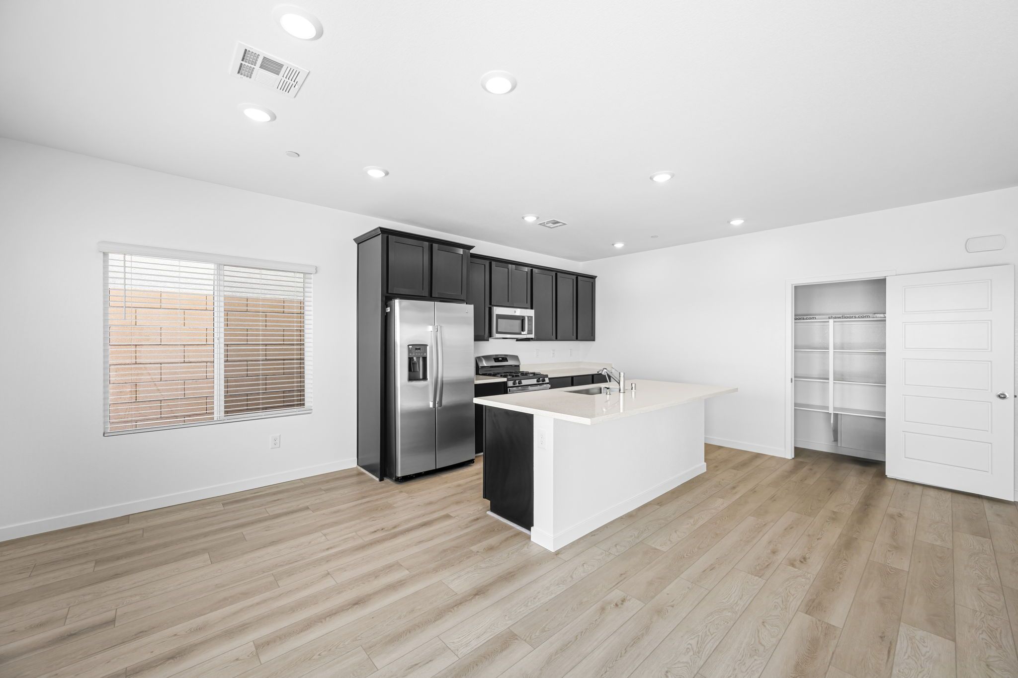 Parkside Marcia Kitchen 7of8 F1