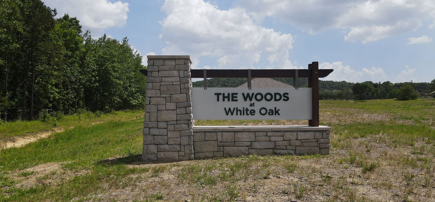 Woods At White Oak  Amenity Monument 5 1 25