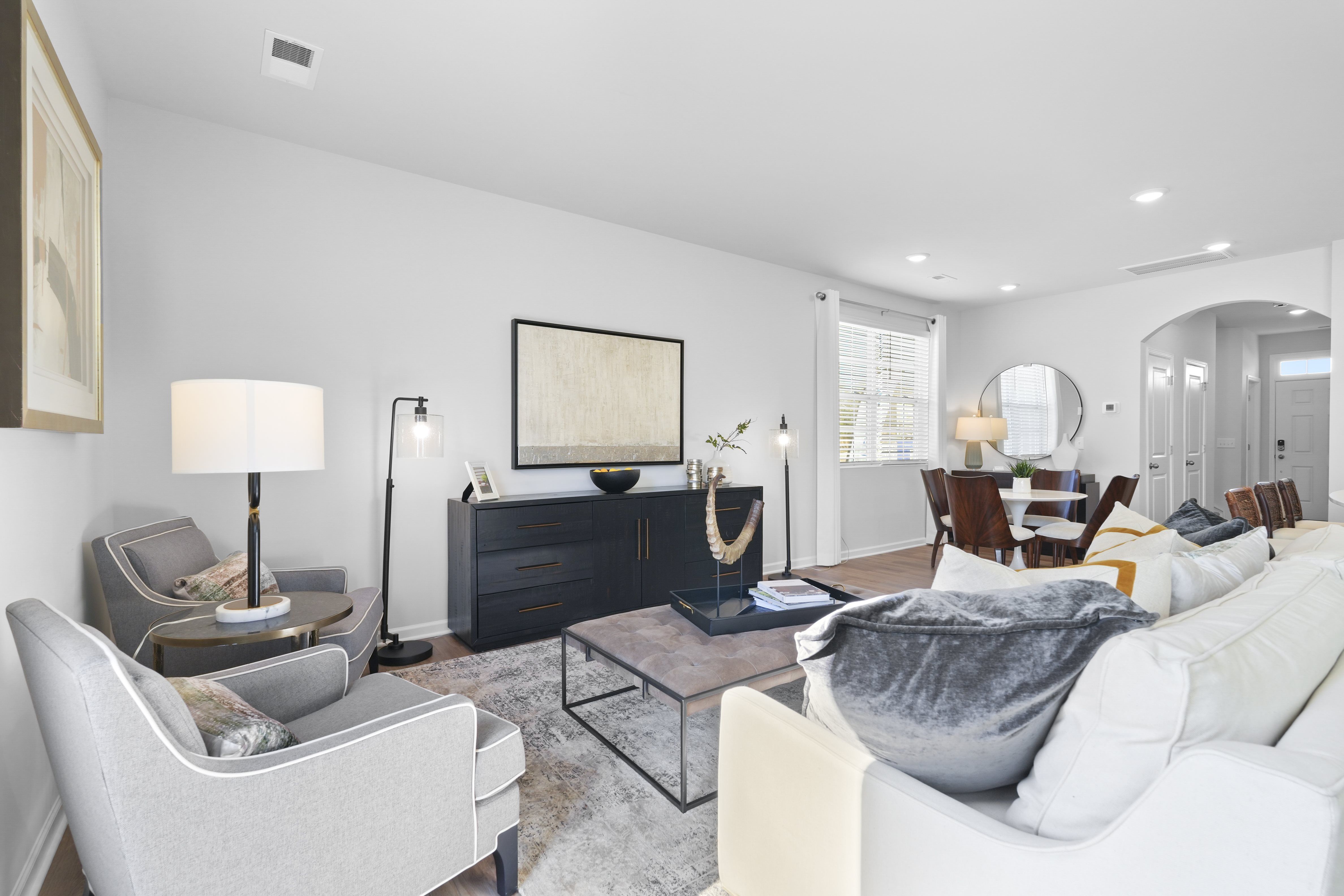 Magnolia Glen Carlton Family Room 2of4