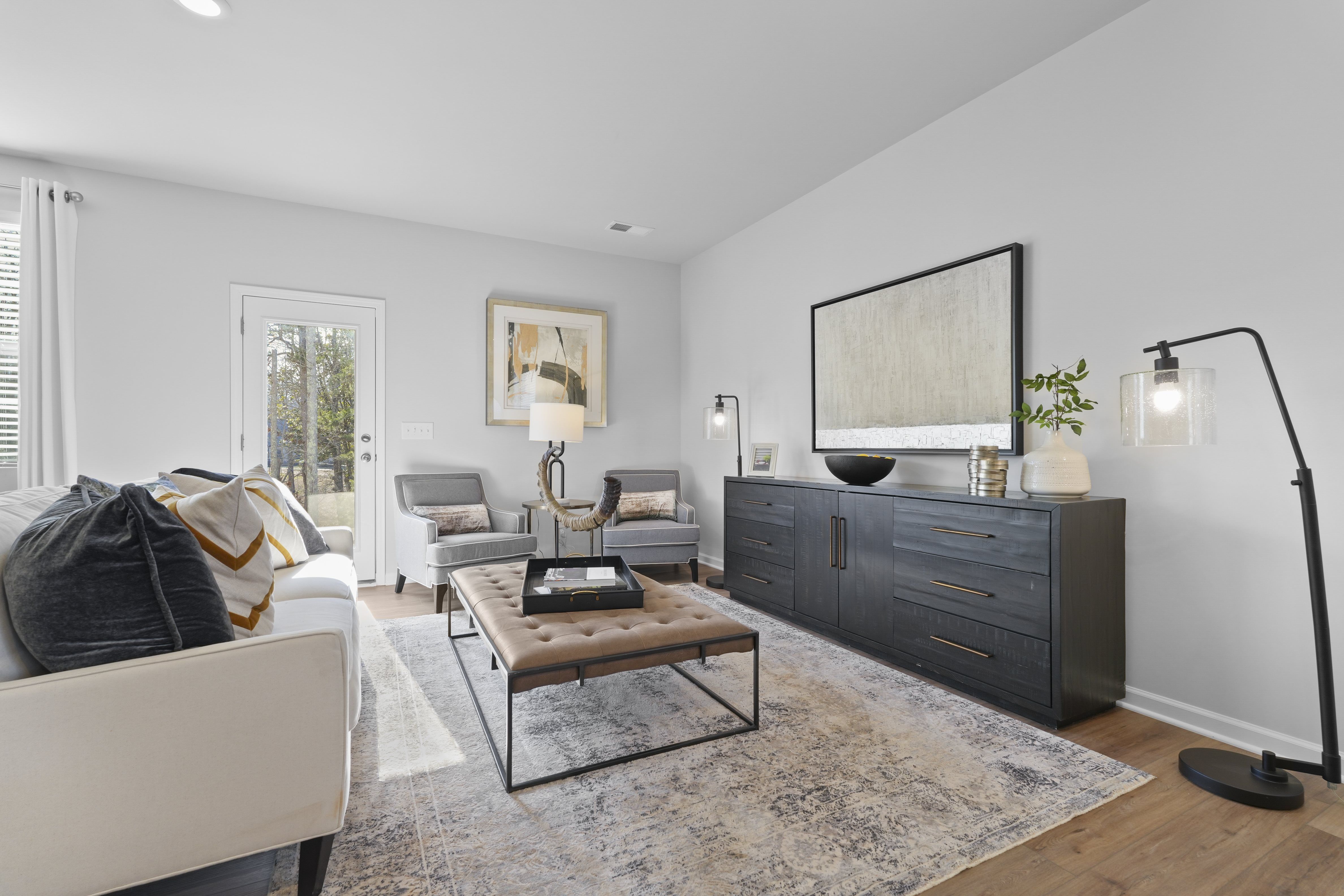 Magnolia Glen Carlton Family Room 4of4