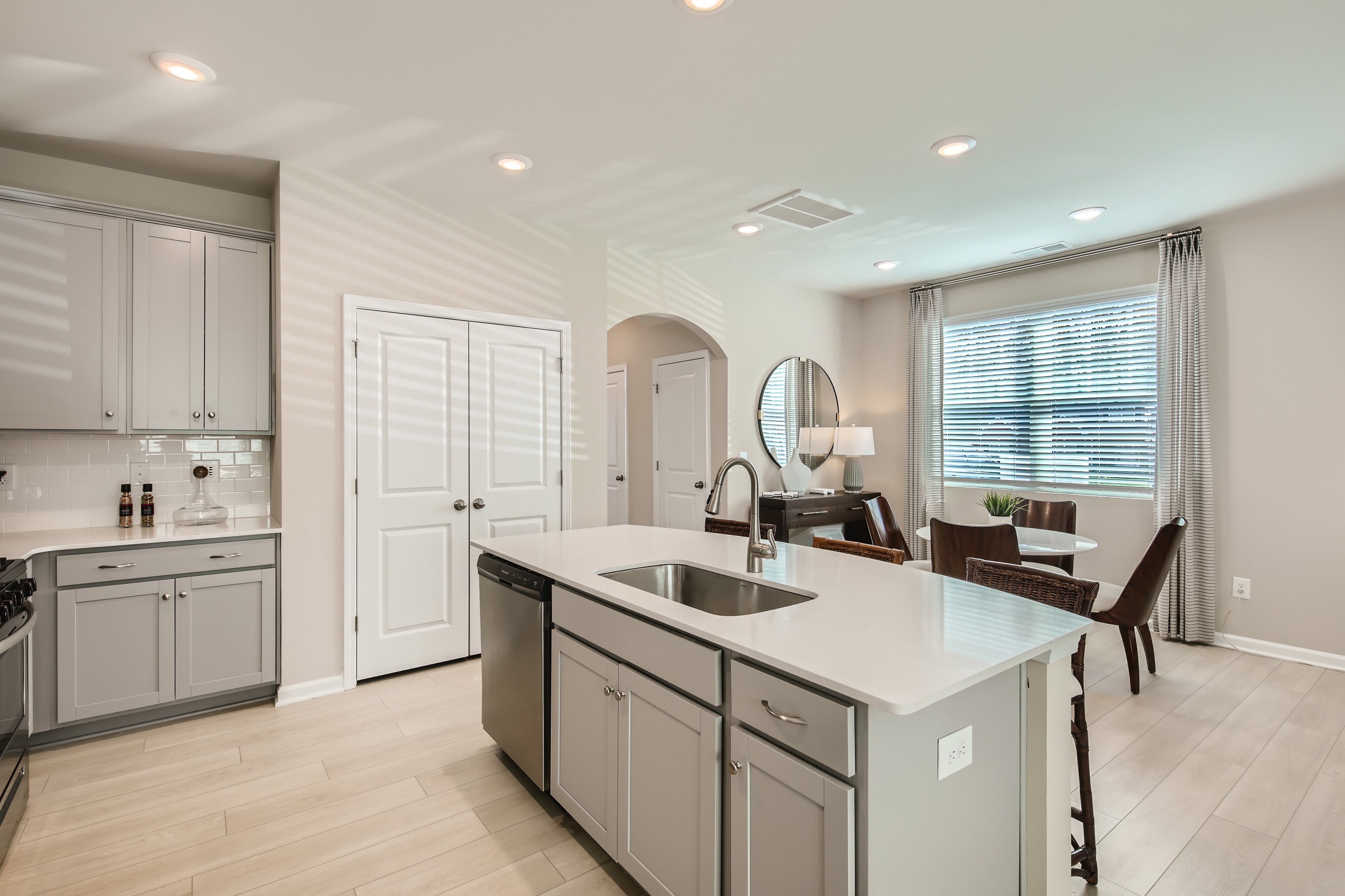 13005 Cottage Crest Lane Charlotte NC   Print Quality   003   06 Kitchen