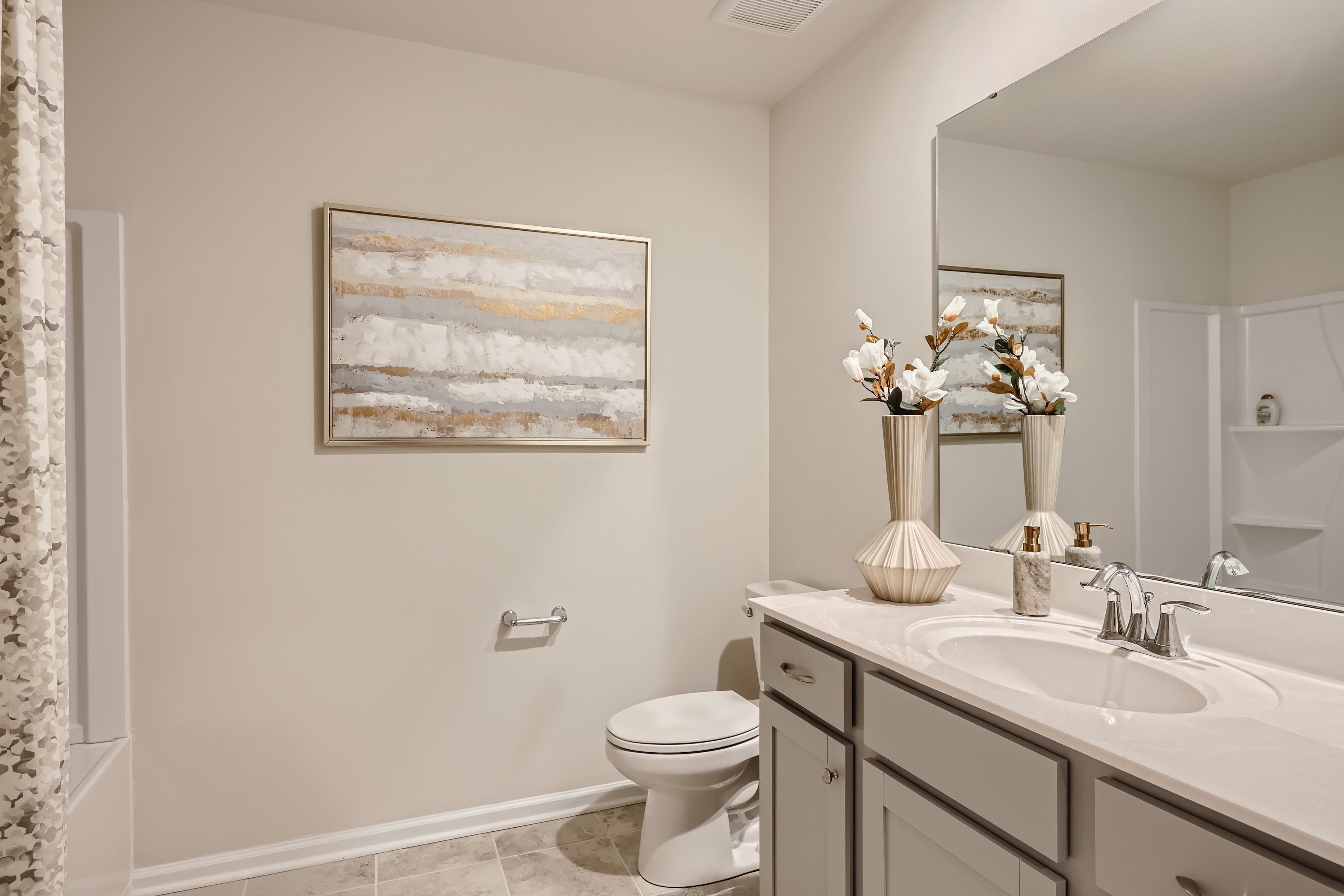 1629 Corwin Bend Road Tega Cay SC   Print Quality   010   14 2nd Floor Bathroom