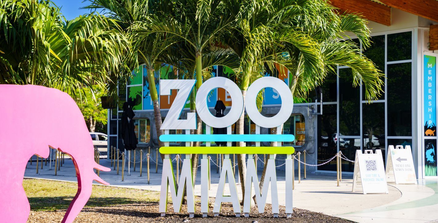 Zoo Miami sign