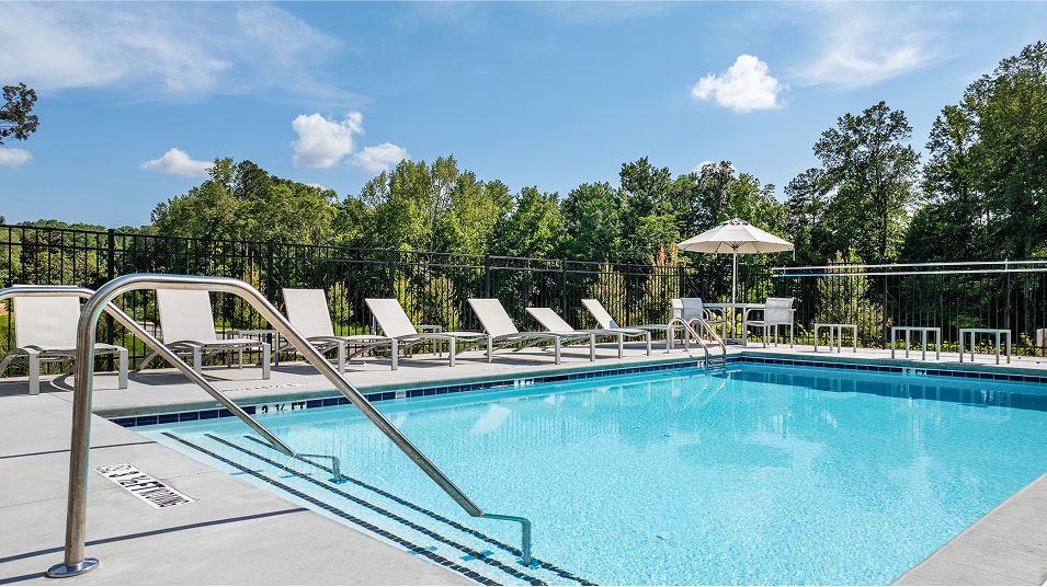 Millers Pointe Amenity Pool 1of2 080725