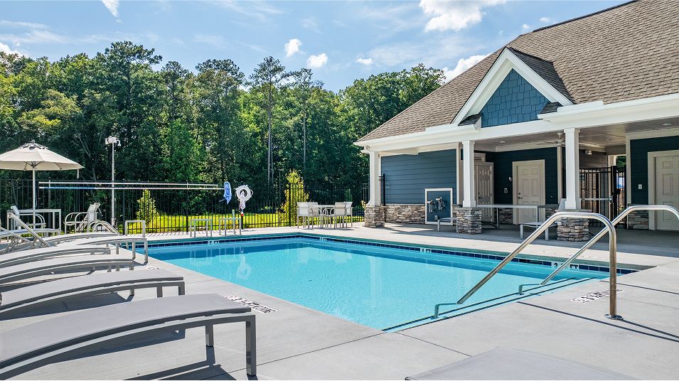 Millers Pointe Amenity Pool 2of2 080725