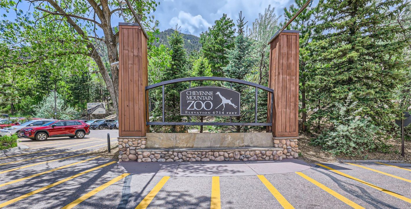 The Cheyenne Mountain Zoo