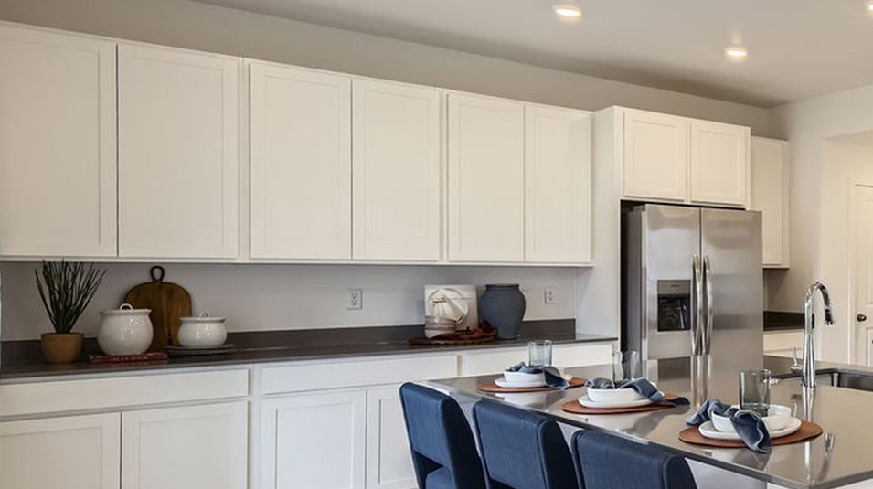 071625 2425 Pinnacle Kitchen 2of3 F1