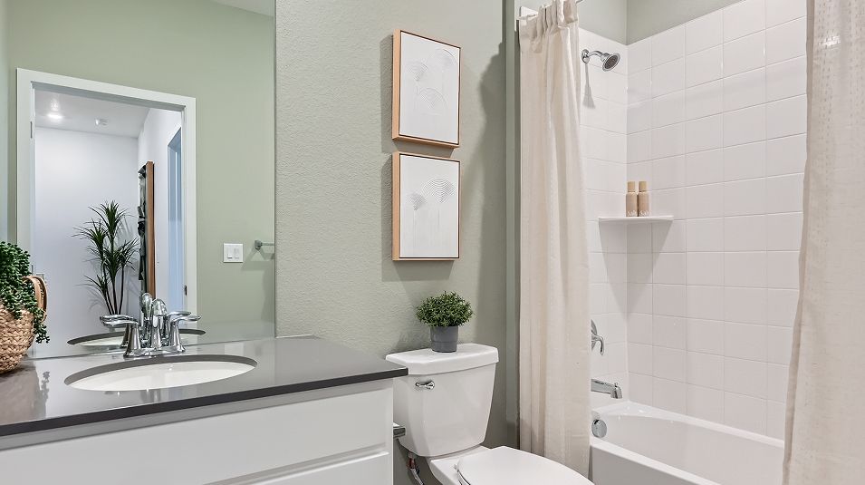 071125 A302 Plan302 Bath2 F2