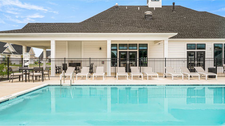 Auburn Meadows Swimming Pool